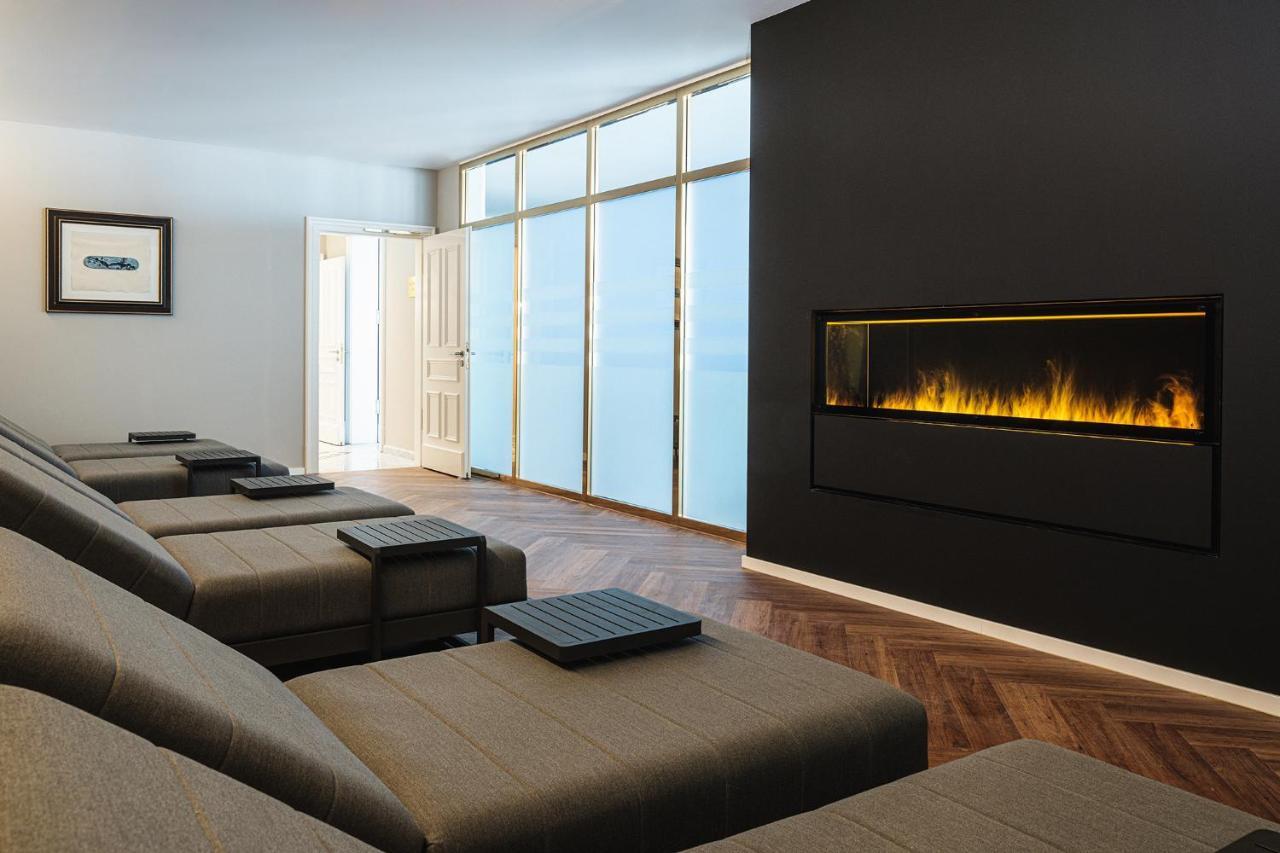 Althoff Grandhotel Schloss Bensberg Bergisch Gladbach Luaran gambar A linear fireplace