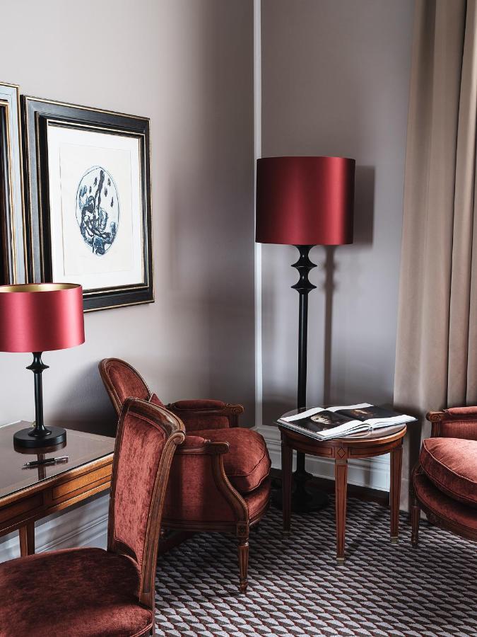 Althoff Grandhotel Schloss Bensberg Bergisch Gladbach Luaran gambar A floor lamp