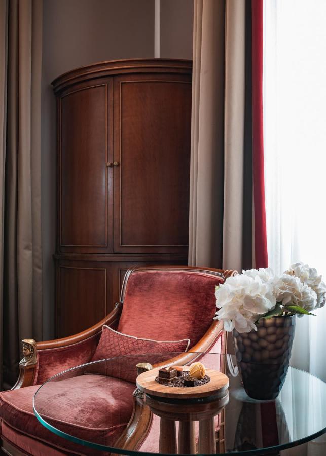 Althoff Grandhotel Schloss Bensberg Bergisch Gladbach Luaran gambar A room at the hotel