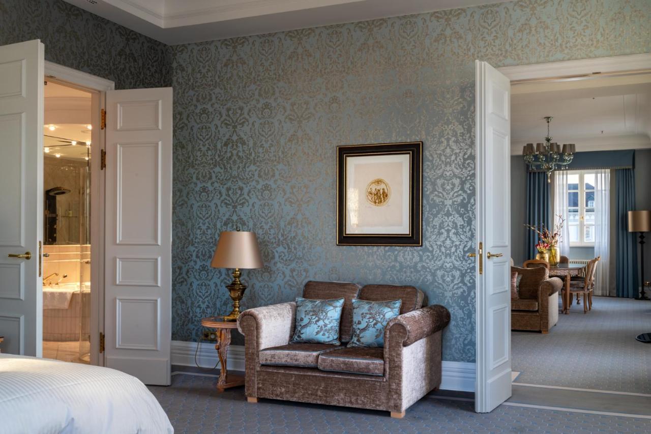 Althoff Grandhotel Schloss Bensberg Bergisch Gladbach Luaran gambar A suite at the hotel