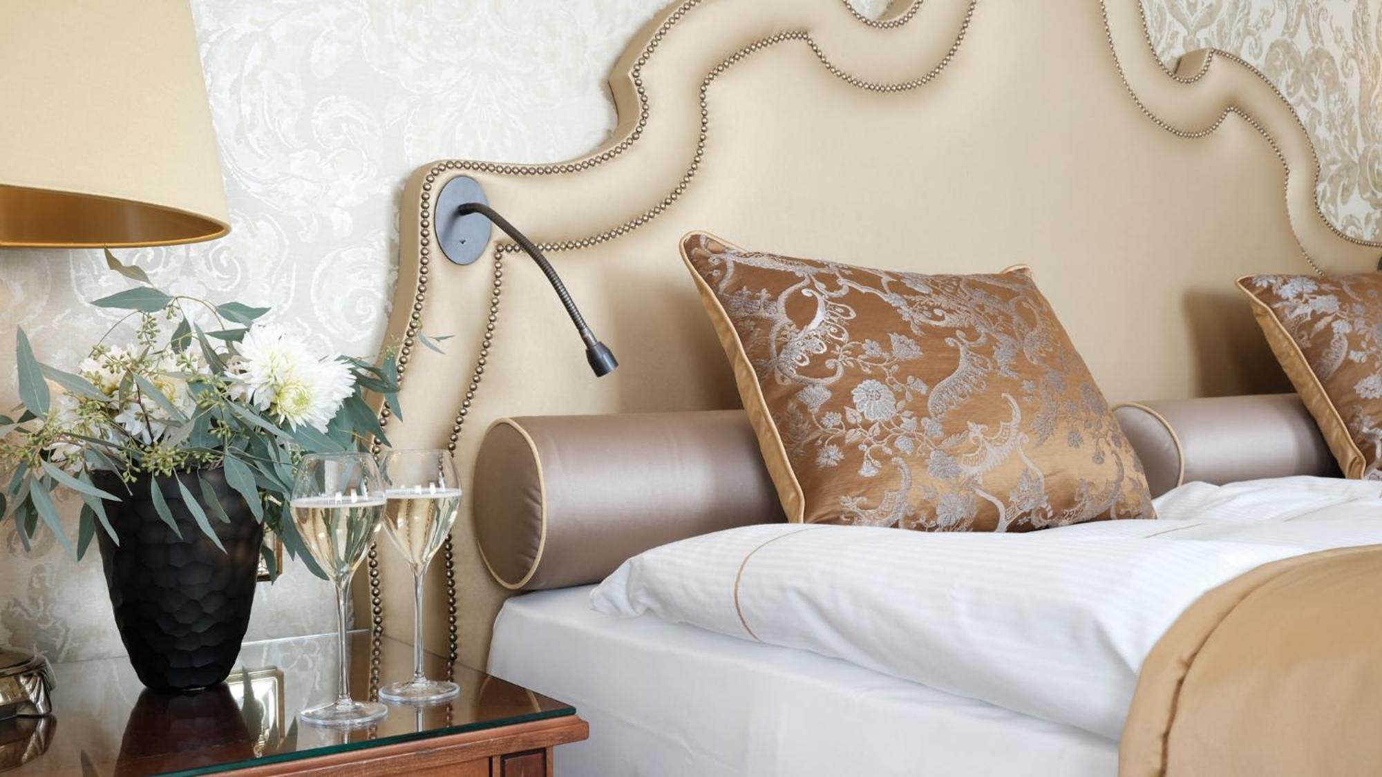 Althoff Grandhotel Schloss Bensberg Bergisch Gladbach Bilik gambar A wall light