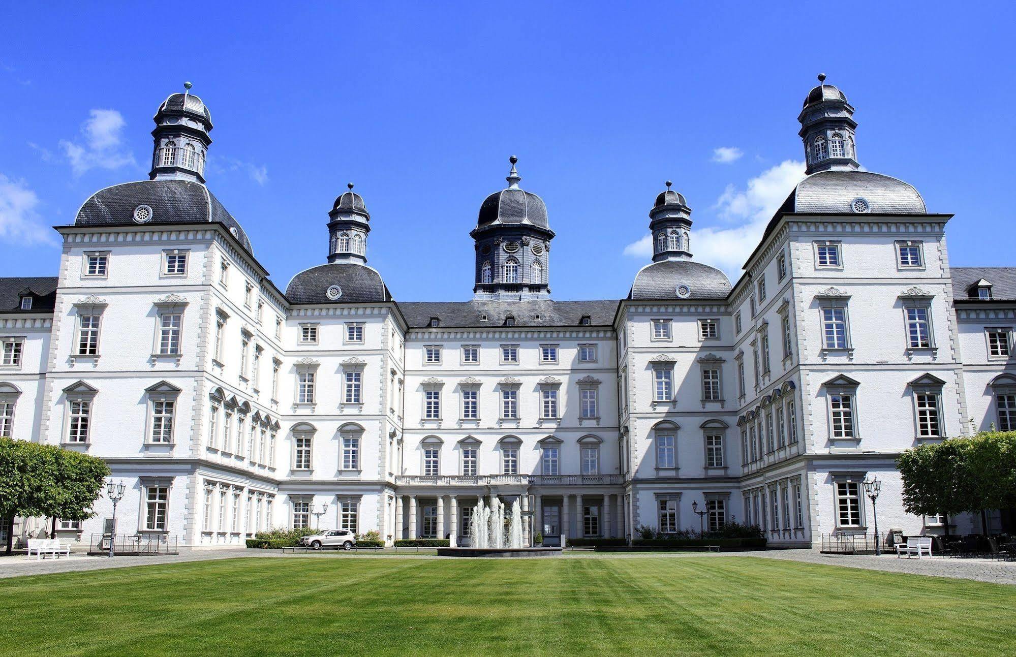 Althoff Grandhotel Schloss Bensberg Bergisch Gladbach Luaran gambar Gloriamar Abbey